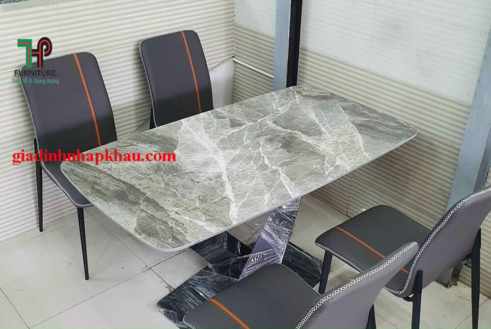 Bàn ăn mặt đá giá rẻ
